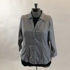 Lee button up shirt size Medium